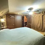 The Red Star Room D